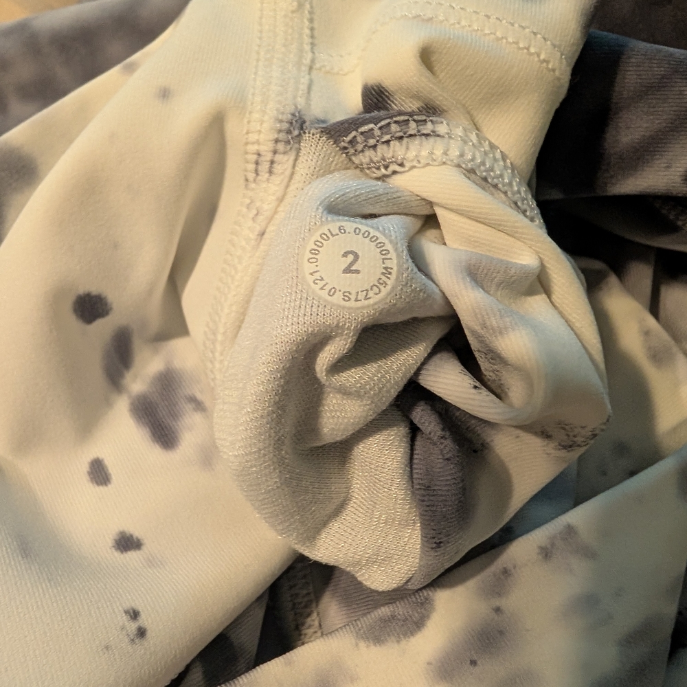 Lululemon Wunder Under High-Rise Tight 25" Luxtreme Size 2 Gray/White Tie Dye - Picture 9 of 9